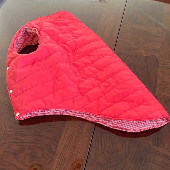 Old Navy Dog Puffer Vest with Detachable Hood and Faux Fur. Size: L - Picture 4 of 11